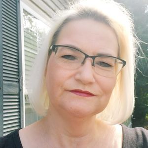 Meet your Posher, Lee